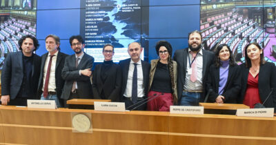 Copertina di “Il decreto Sicurezza è un assalto alla Costituzione. Si vuole arrivare allo Stato di polizia”. Il dossier dei Giuristi Democratici