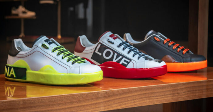 Sneakers sostenibili: come l’industria delle scarpe affronta l’impatto ambientale