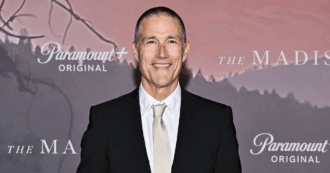 “Dopo Lost mi stavo allontanando dai figli e da mia moglie. Ho deciso di dedicarmi solo a loro”: il ritorno sul set di Matthew Fox dopo dieci anni