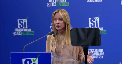 Copertina di Referendum, la propaganda di Meloni: “Se vince il No ci saranno figli strappati alle madri e stupratori in libertà”