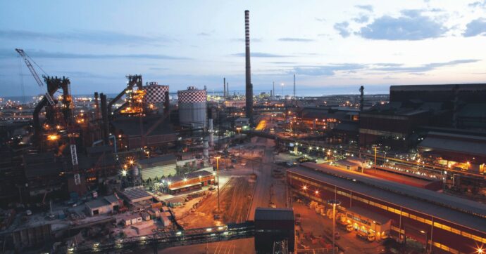 Il pallottoliere di Urso sulle spoglie dell’Ilva. Jindal torna in corsa dopo i dubbi su Flacks