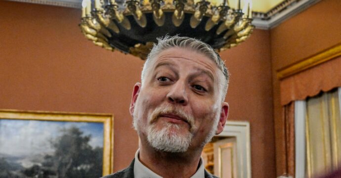 Russia alla Biennale: Giuli vuole  le dimissioni della sua consigliera