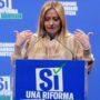 Copertina di Meloni: “Se vince il No, stupratori in libertà”. Poi sconfessa la Zarina