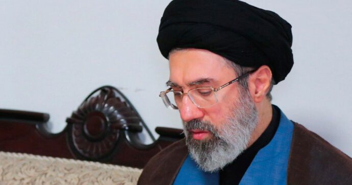 Khamenei II c’è ma non si vede. “Non ci ritiriamo, ora vendetta”