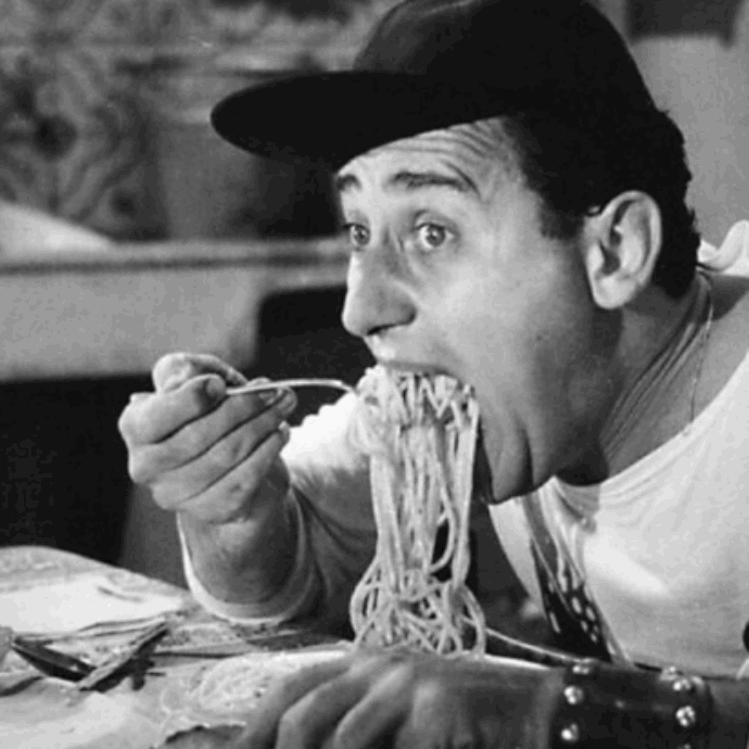 Pizzeria che esponeva un’immagine di Totò costretta a pagare 8 mila euro agli eredi