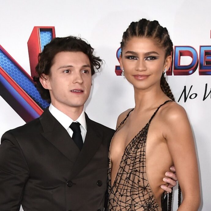 Zendaya conferma il matrimonio con Tom Holland? Alle sfilate di Parigi spunta la fede al dito