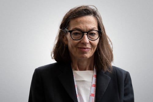 Neuromielite ottica, campagna sulla malattia rara e spesso confusa con la sclerosi multipla: “La diagnosi precoce è fondamentale”