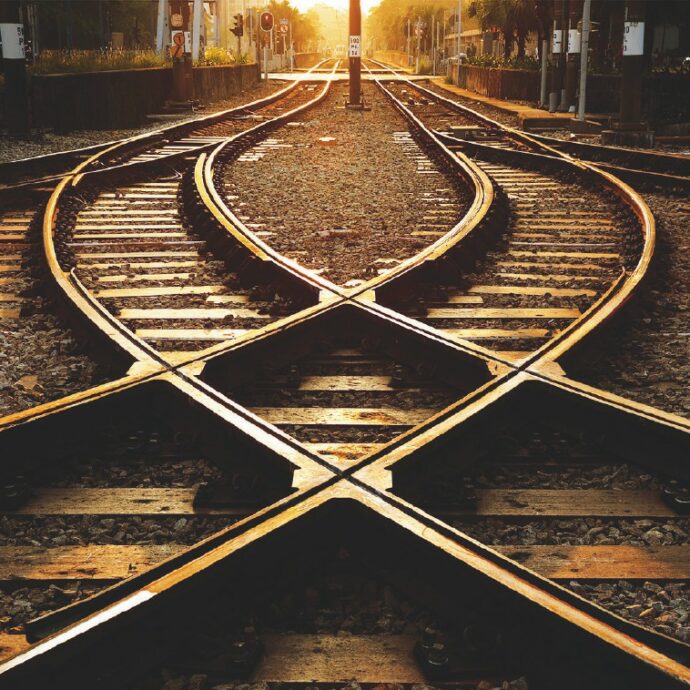 St Aubyn non deraglia   sulle “Linee parallele”