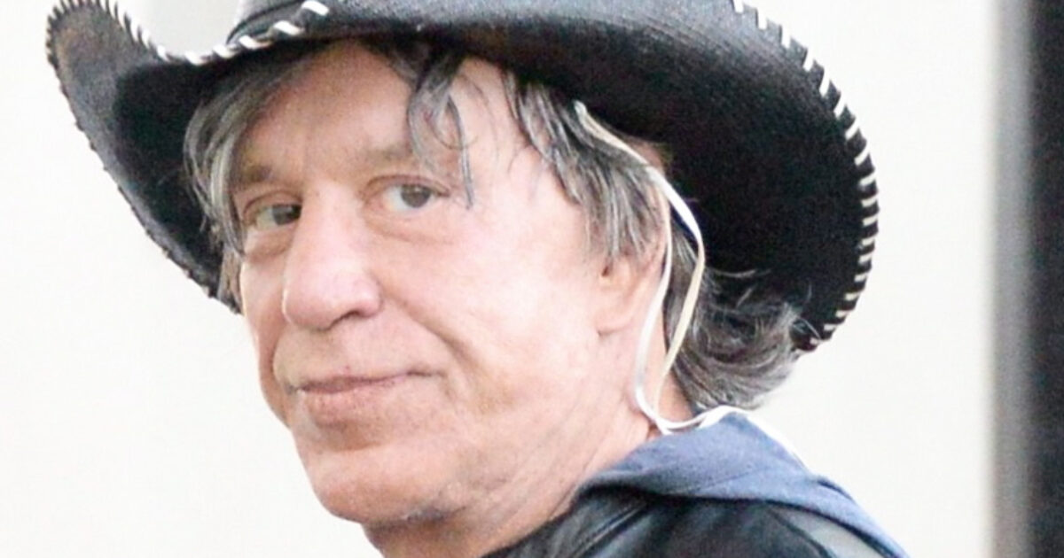 Mickey Rourke sfrattato dalla sua casa a Los Angeles : non ha pagato 60mila di dollari di affitto arretrato