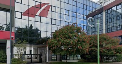 Copertina di Lutech impone rientro in ufficio, rimodula buoni pasto e indennità: scatta la protesta dei dipendenti