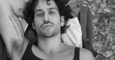 Copertina di “Ho fatto sesso con questa persona, sesso fantastico bla bla bla. E dopo, mi ha detto: ‘I miei figli sono dei tuoi grandi fan’. Mi trasferisco in Spagna”: lo rivela Mahmood