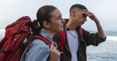 Copertina di Pechino Express, Chanel Totti e Filippo Laurino mettono alla prova gli indonesiani: “Cosa conoscete dell’Italia?”. La risposta è virale – IL VIDEO