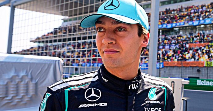 F1, Gp Cina: le Mercedes volano in qualifica, Hamilton meglio di Leclerc | La griglia di partenza della gara Sprint