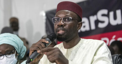 Copertina di Il Senegal inasprisce le pene per l’omosessualità: fino a 10 anni di carcere. La nuova legge colpisce anche associazioni e ong