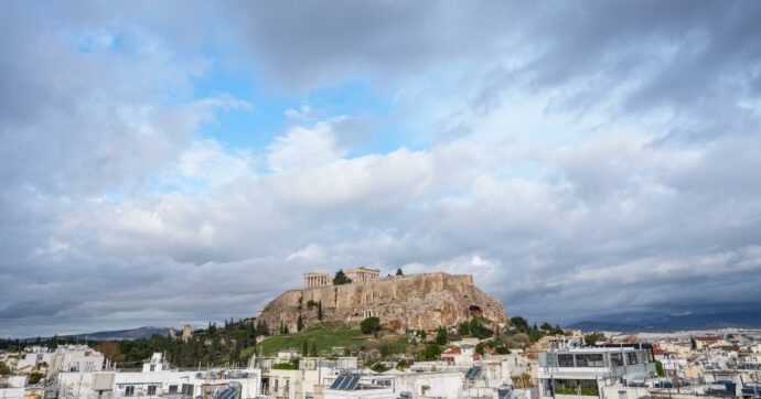 Gli immobiliaristi israeliani mettono le mani sulla Grecia: investimenti raddoppiati in un anno. E “si comprano” anche il quartiere anarchico e pro-Pal