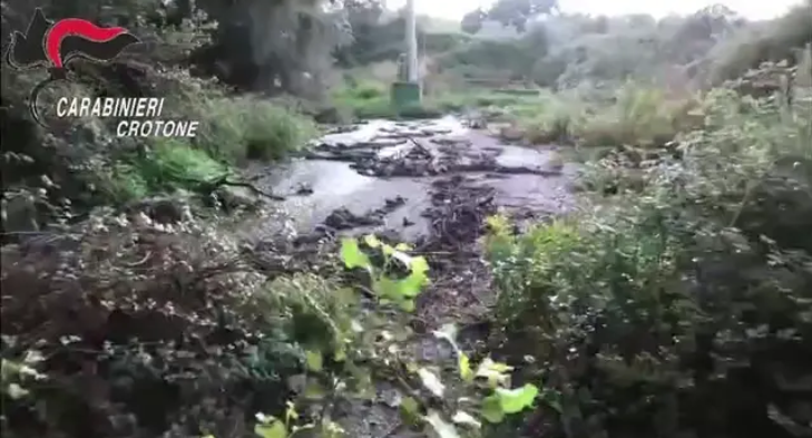 sversamenti da due depuratori e cattiva manutenzione quattro indagati nel crotonese anche sindaco ed ex primo cittadino da Ilfattoquotidiano.it sversamenti da due depuratori e cattiva manutenzione quattro indagati nel crotonese anche sindaco ed ex primo cittadino