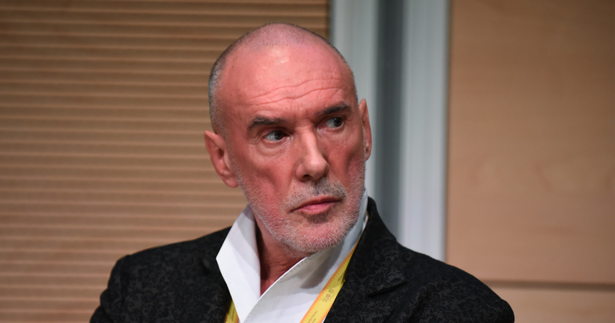 “Attendo la morte con gioia, è ora di andare fuori dai co***oni. Ho mentito al prete che abusò di me e che in punto di morte mi chiese ‘Mi vuoi bene?'”: parla Diego Dalla Palma