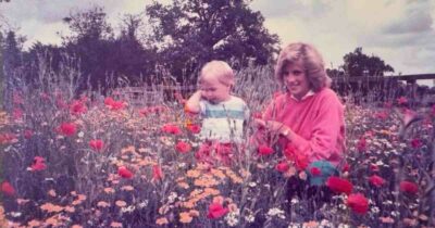 Copertina di “Ricordo mia madre, oggi e ogni giorno”: il principe William pubblica una foto inedita con Lady Diana e commuove tutti