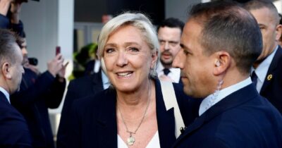 Copertina di Francia, al voto avanti i lepenisiti e Mélenchon Sparito Macron