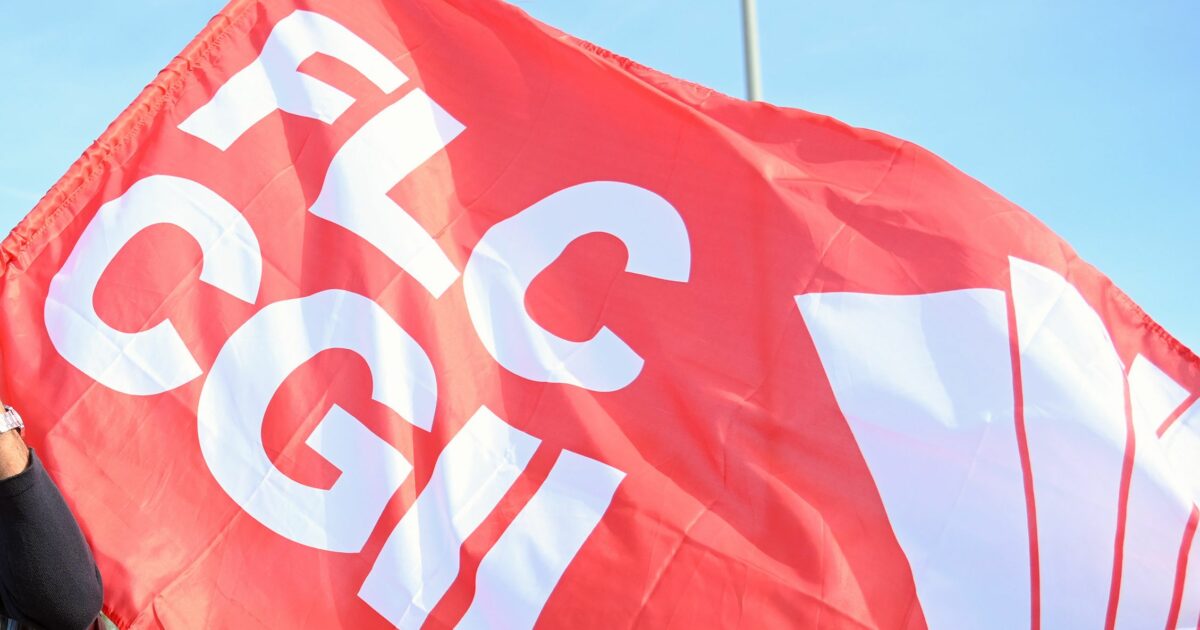 “Senza contraddittorio, non autorizzatela”: il direttore dell’Ufficio scolastico vuole vietare l’assemblea sindacale sul referendum