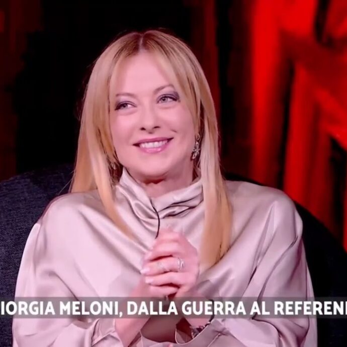 Meloni ospite da Porro a pochi giorni dal Referendum, la premier non sposta gli ascolti: l’intervista fa il 5,2% di share con 644 mila spettatori