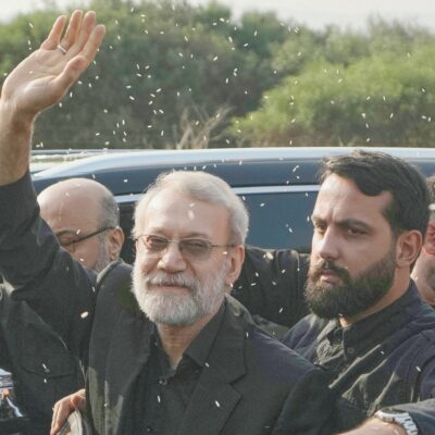 Copertina di Attacco all’Iran, con Larijani morto rimangono i fanatici che non tratteranno