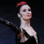 Copertina di Picierno censura Zakharova, la prima ballerina del Bolshoi