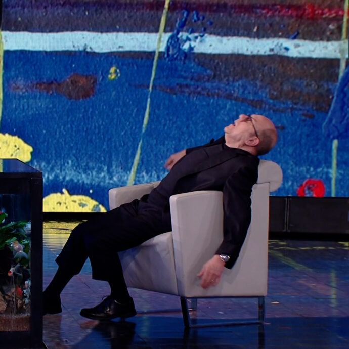 Verdone e i consigli medici: “Un cretino sul set abusava della ‘pillolina blu’, un dosaggio da prestazione super. Un giorno abbiamo sentito un botto tremendo…”