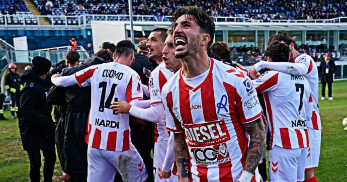 Il Vicenza torna in Serie B dopo 4 anni: campionato da record per i biancorossi, è festa in un “Romeo Menti” sold-out