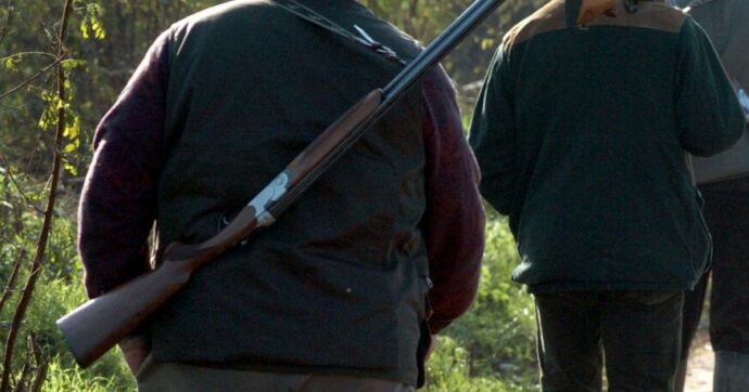 Ucciso durante una battuta di caccia mentre era in videochiamata: gli ultimi istanti in un video