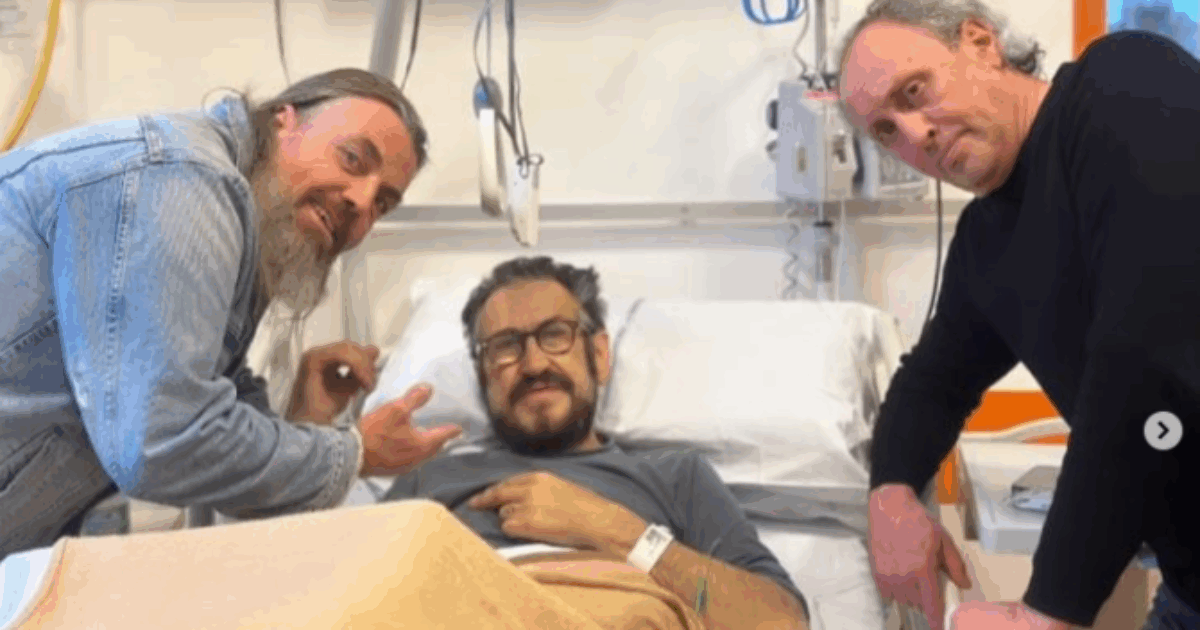 “Un cane gli è saltato addosso e lo ha fatto cadere, si è rotto la testa del femore”: come sta Marco Giallini dopo l’incidente ad Aosta