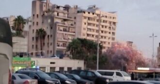 Copertina di “Israele ha distrutto casa mia, con armi americane pagate con le mie tasse”: gli abitanti di Beirut bombardati da Tel Aviv