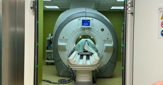 Addio al tremore senza bisturi: la rivoluzione degli ultrasuoni al Besta. Efficace contro il Parkinson, promettente contro tumori cerebrali e Alzheimer