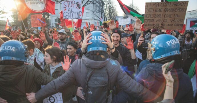 Dl Sicurezza, FdI vuole dare pallottole di vernice e peperoncino ai poliziotti