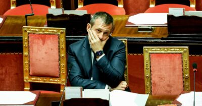 Copertina di Quando Delmastro cenò dal mafioso: ciò che il sottosegretario non dice