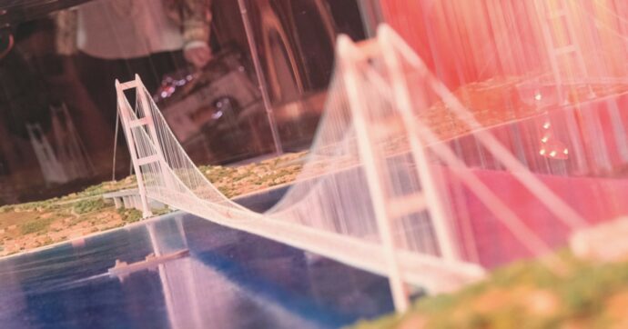 Ponte Messina. Bocciati i ricorsi contro parere Commissione Via