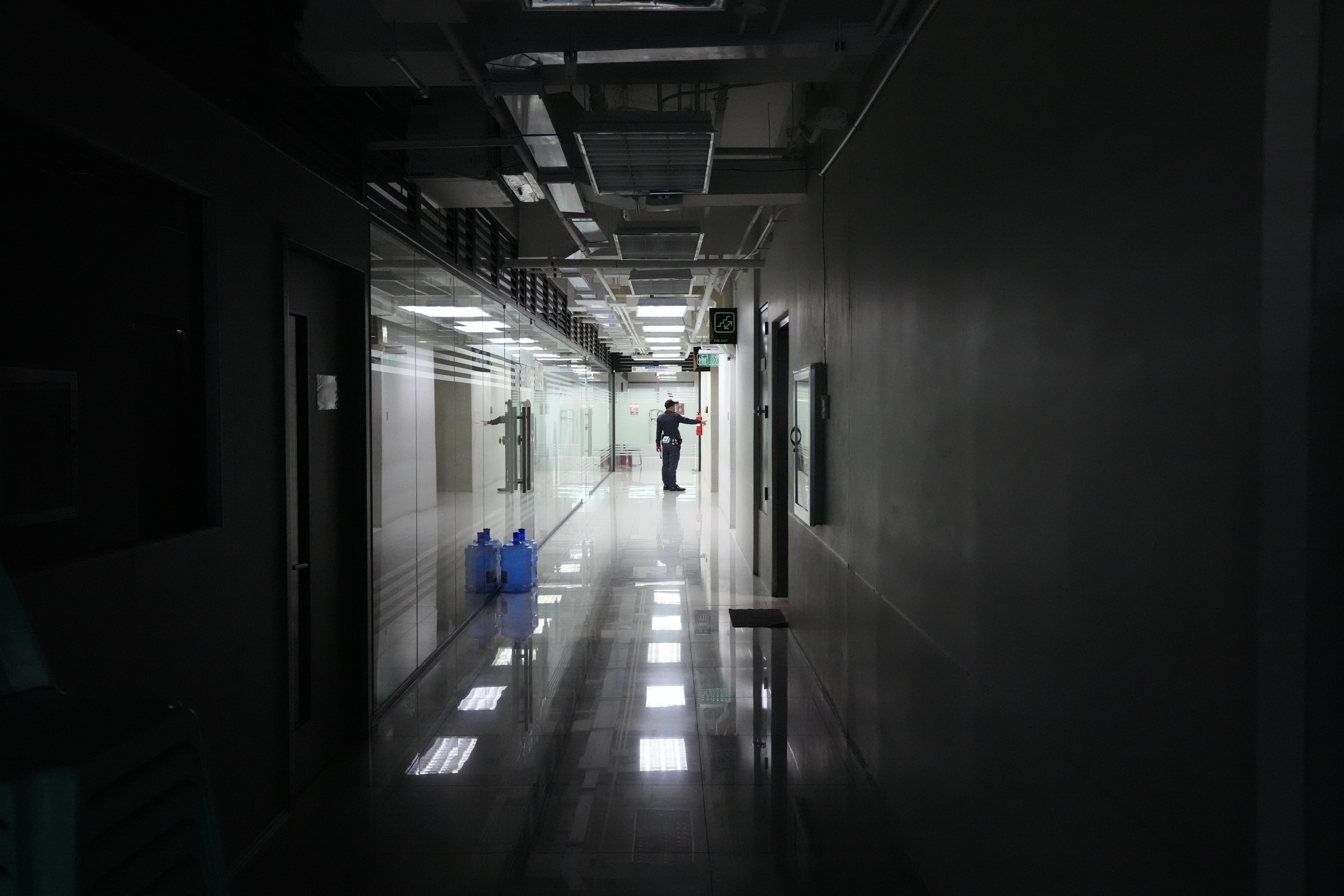 Guerra in Medio Oriente, è crisi energetica nel sud-est asiatico: nelle Filippine si lavora solo quattro giorni, la Thailandia taglia l’aria condizionata