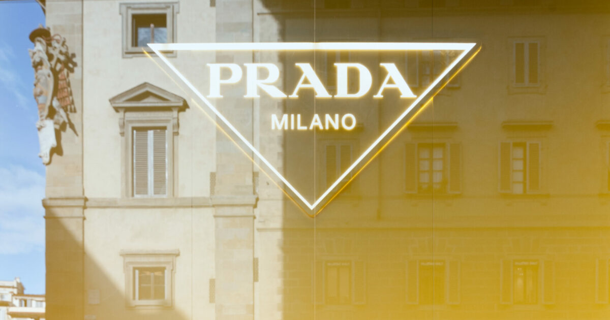 Maxi furto da Prada: commando armato assalta lo stabilimento e ruba centinaia di scarpe griffate per svariate migliaia di euro