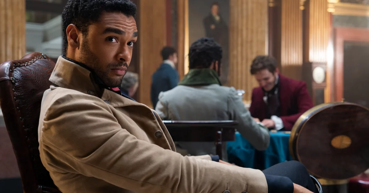 “C’è una possibilità che tu possa mai tornare in Bridgerton?”: la risposta di Regé-Jean Page (“l’uomo più bello del mondo”) spiazza i fan