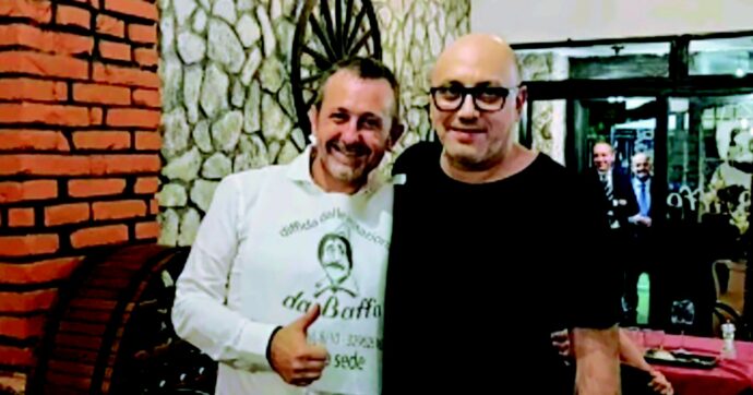 Ecco la foto che inchioda Delmastro