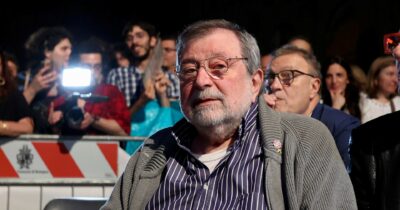 Copertina di Referendum, Francesco Guccini: “Voto No perché la destra vuole sottomettere le toghe”