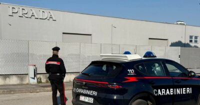 Copertina di Venezia, maxifurto da Prada: blitz alla fabbrica delle scarpe