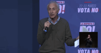 Copertina di Referendum, Travaglio: “Questa è la riforma della casta che non vuole essere assoggettata alla legge” – Video