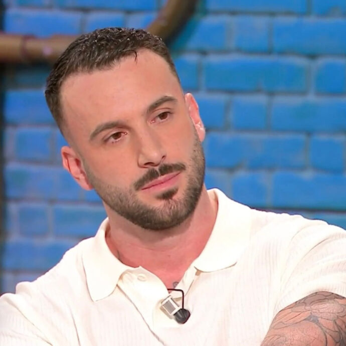 “Mio fratello voleva assolutamente che io facessi danza, ma gli rispondevo che era roba da femmine. Ho avuto una sorta di depressione”: parla Andrea Muller