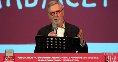 Copertina di Referendum, Barbacetto: “Vogliono ridisegnare gli equilibri del potere. La democrazia verrebbe trasformata in dittatura della maggioranza”