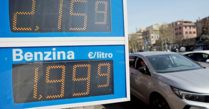 Carburanti, lo sconto mangiato dai rincari