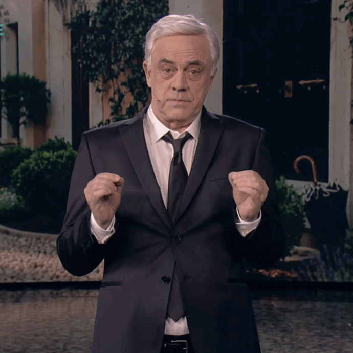 Crozza diventa Tajani: “Io ministro? Questa cosa mi è capitata tra capo e collo…strano vero?”