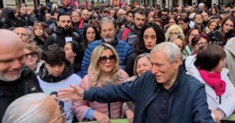 Copertina di Giornata per le vittime di mafia, a Torino il corteo con la lettura di tutti i nomi. Don Ciotti: “L’80% dei familiari non conosce la verità”