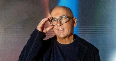 Copertina di Ferzan Ozpetek: “Amici, sesso, buon cibo, l’astrologo e il caso: sono nate ‘Le fate ignoranti’…”