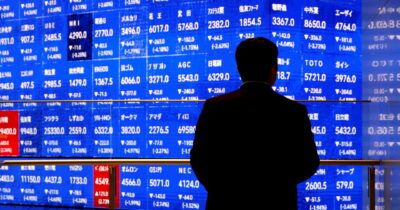 Copertina di Il debito italiano è il peggiore in Europa: “bombardati i Btp”